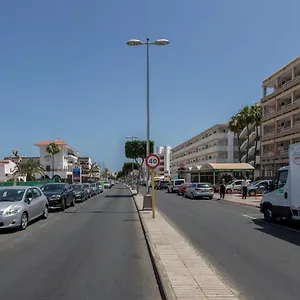 Сasa de vacaciones Flatguest San Fernando + 4bdr + Terrace + Parking, San Bartolomé